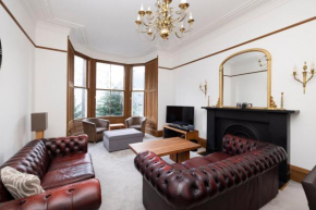 JOIVY 5 Bedroom Apt near Meadows and George Square